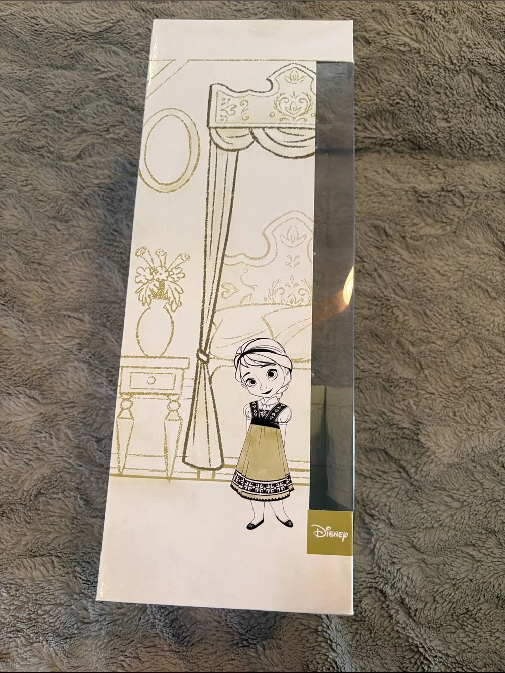Disney Anna Animator Doll in Green and Brown with Olaf Accessory